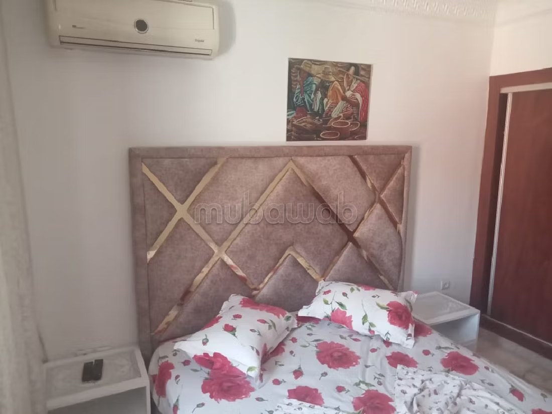 Appartements à louer à Guéliz. 2 belles chambres. Tout confort avec cheminée et climatisation