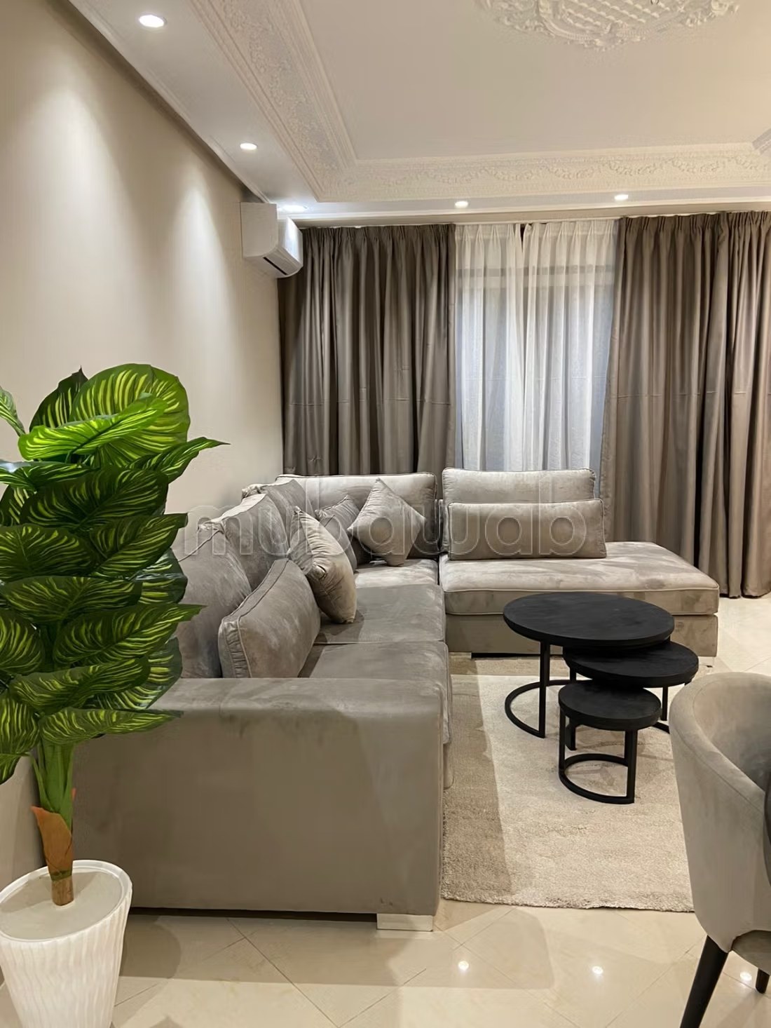3 BR Apartment 2min from city center mall