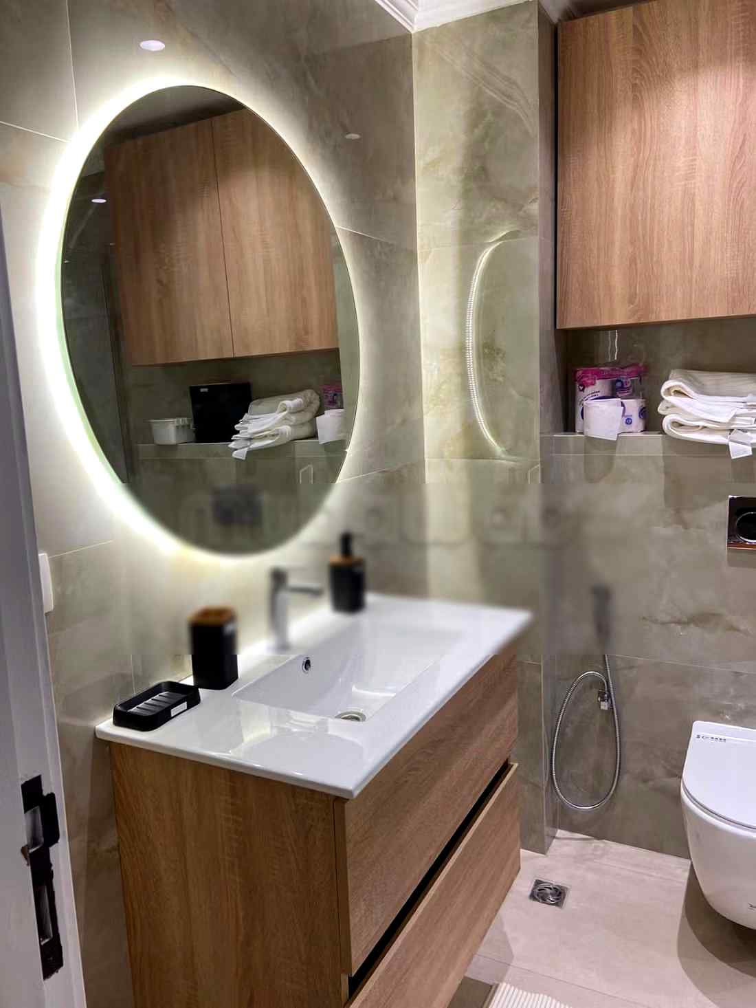 3 BR Apartment 2min from city center mall - Photo 9