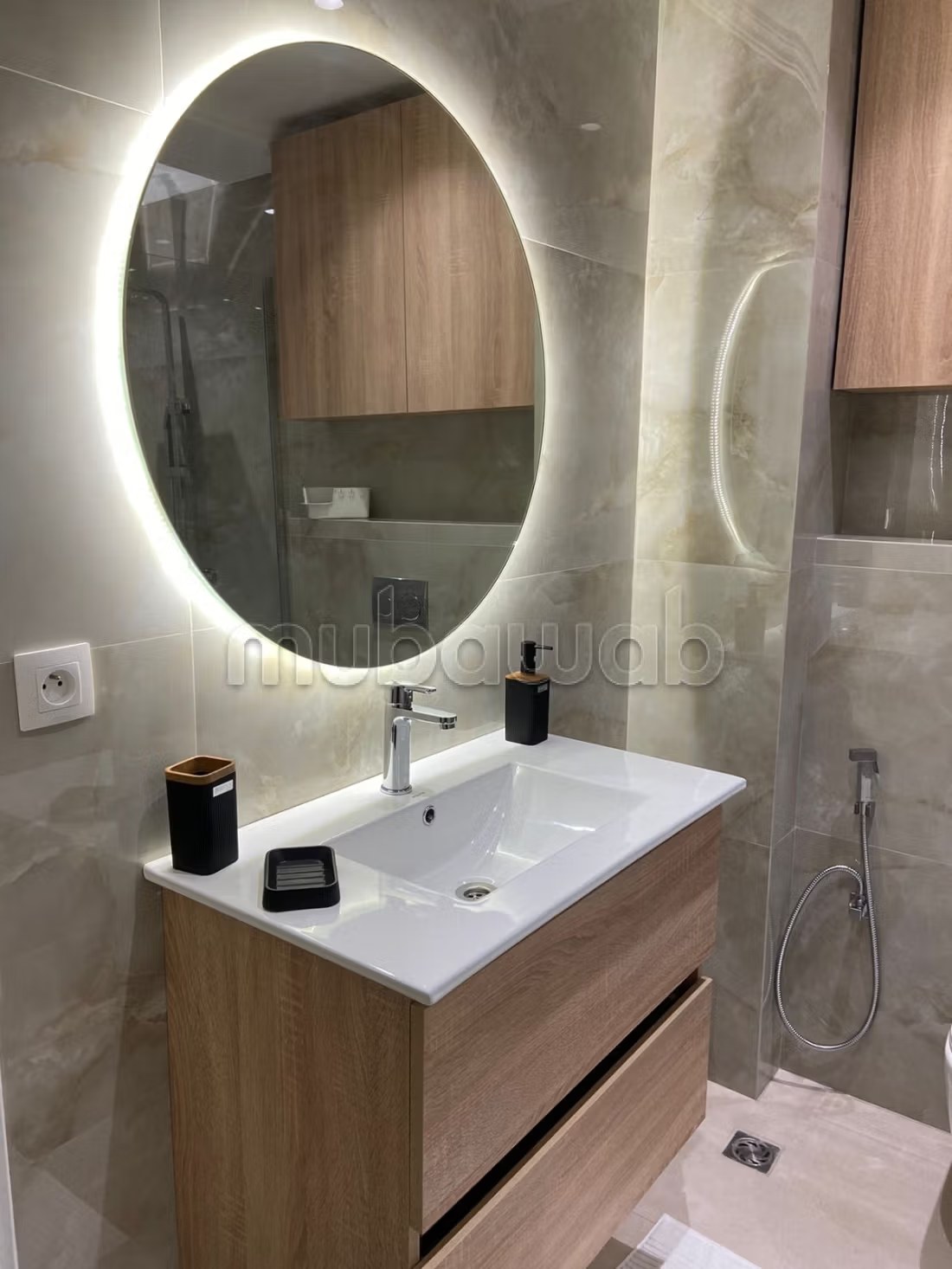 3 BR Apartment 2min from city center mall - Photo 15