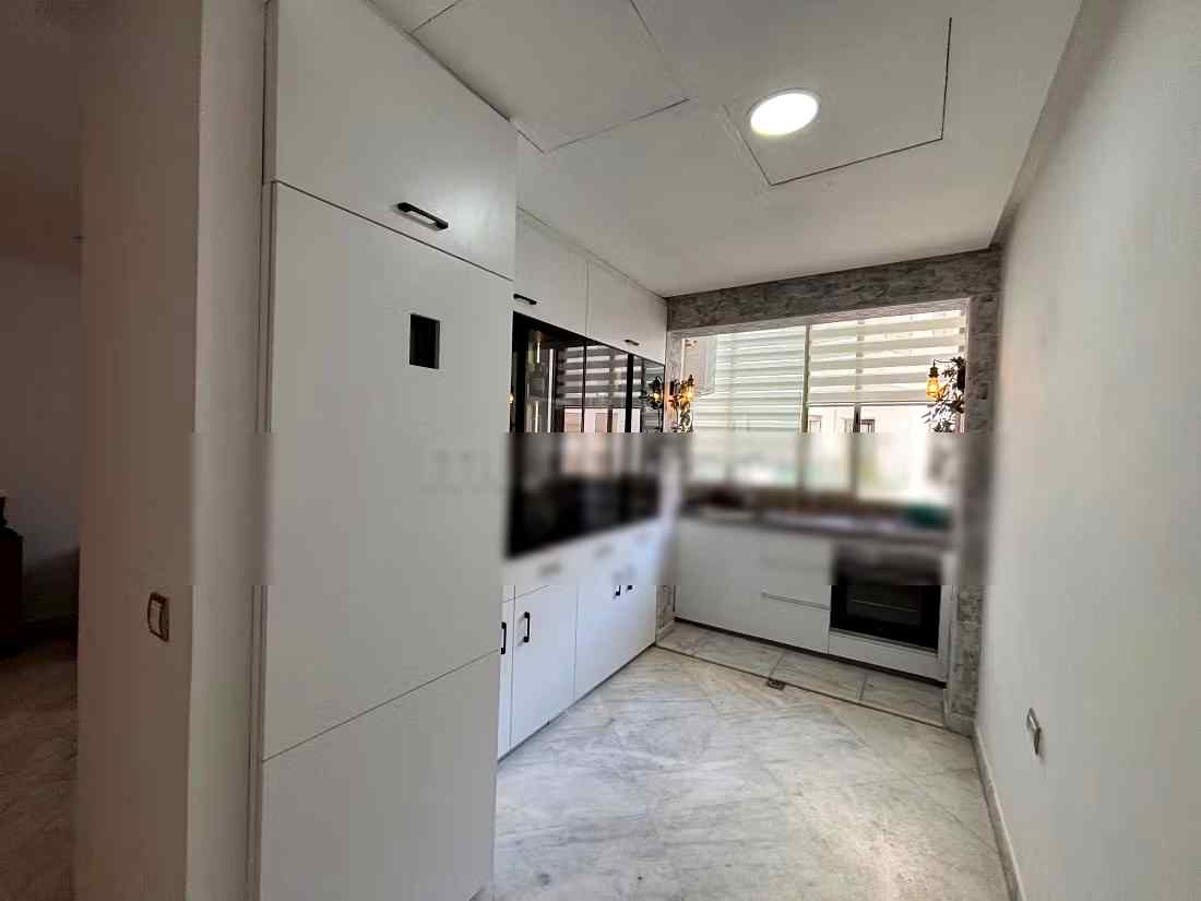 Location d'un appartement à Val Fleury. 2 chambres. Porte blindée et chauffage central