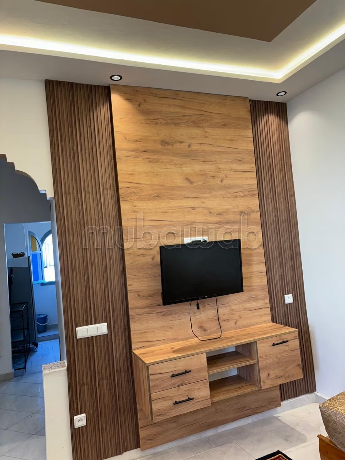 Location saisonnière à Bab Enzh. Surface de 56 m². Porte blindée et chauffage central