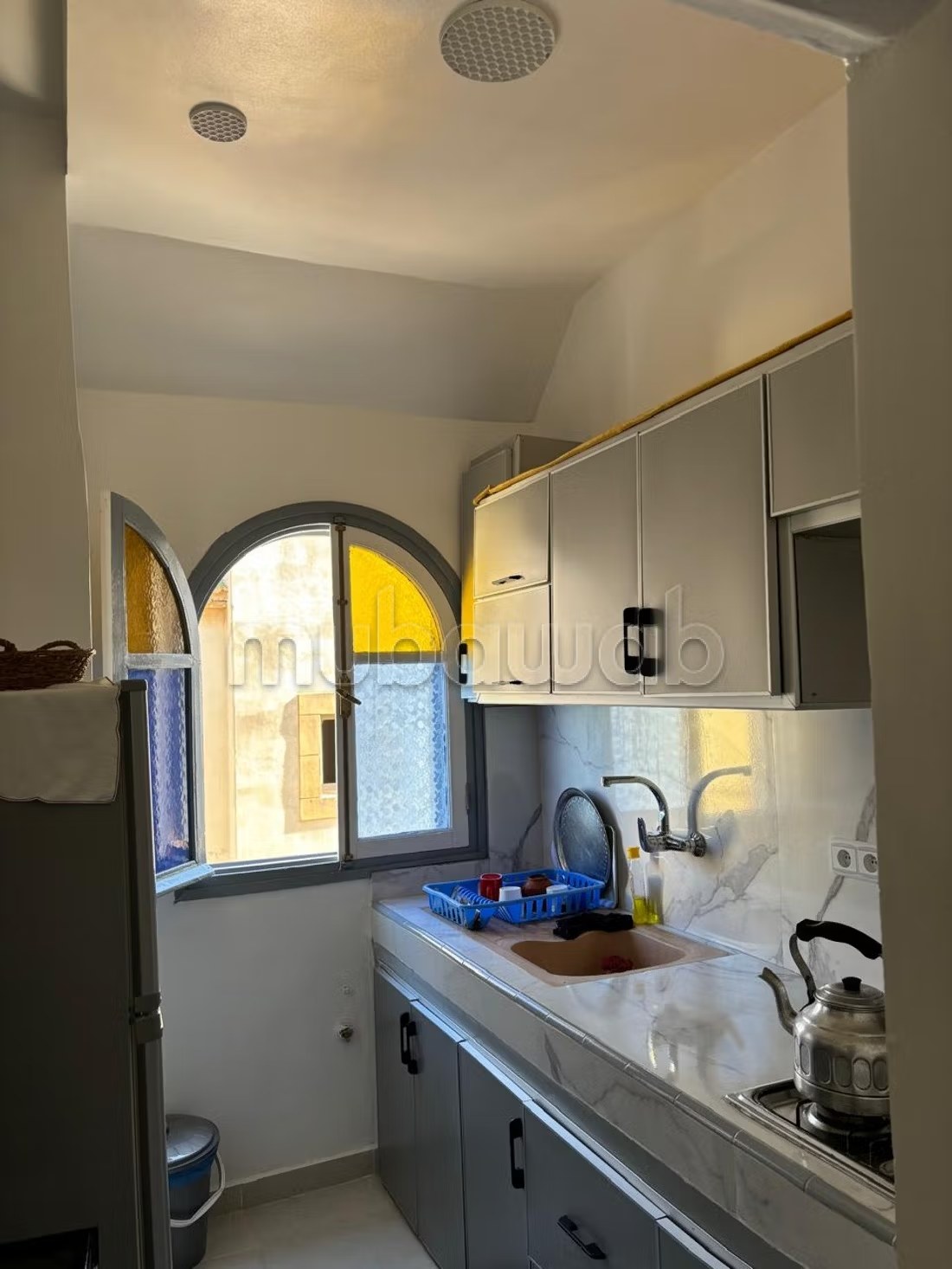 Location saisonnière à Bab Enzh. Surface de 56 m². Porte blindée et chauffage central - Photo 11