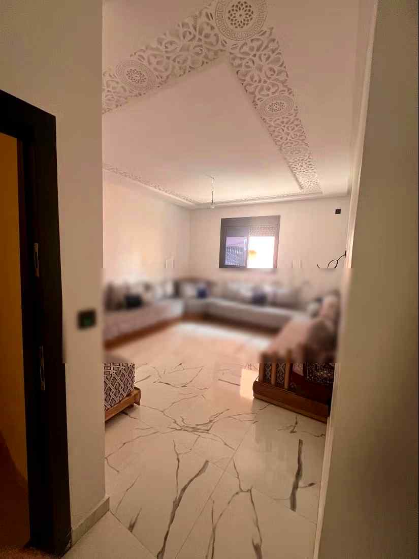 Appartements à louer à Beni Mellal. La superficie totale est de 90 m². Salon marocain et service de sécurité. - Photo 5