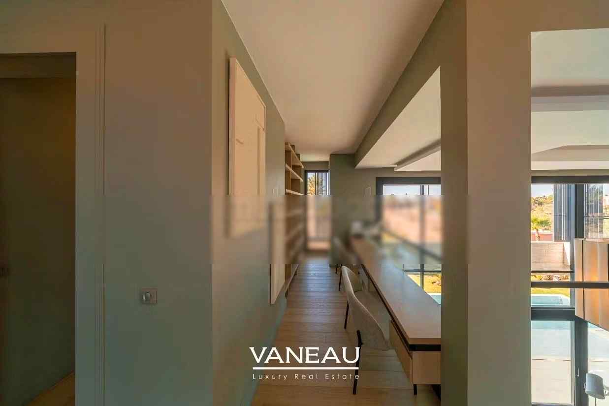 Villa neuve contemporaine a proximité de golfs prestigieux - Photo 25