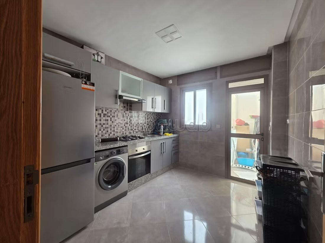 Location saisonnière à Martil. 
3 pièces confortables. 
Système de parabole et résidence sécurisée - Photo 8