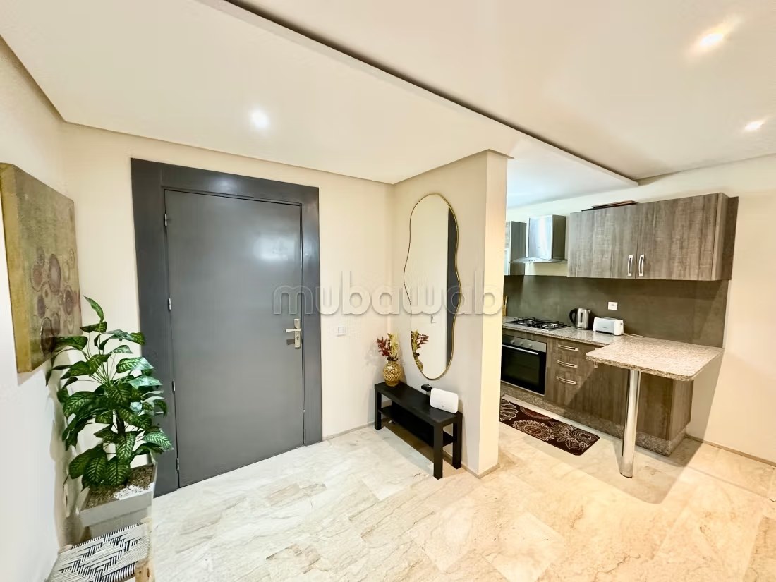 Appartement de vacances à louer à Hivernage. 
Surface totale 65 m². 
Parking et ascenseur
