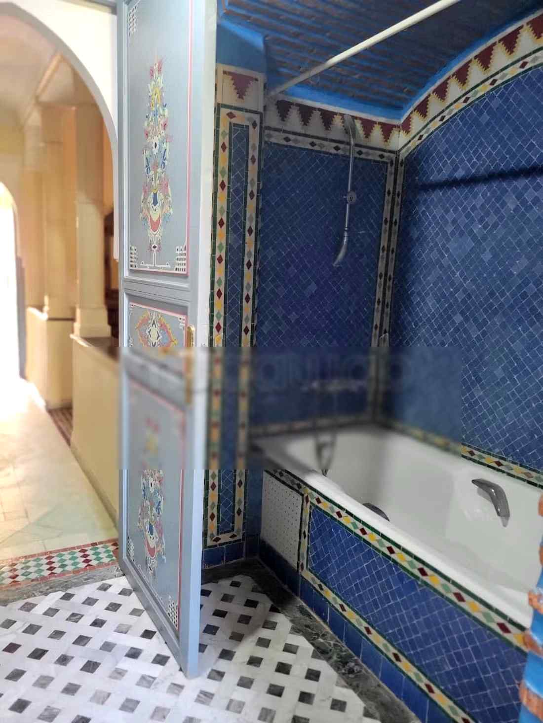 Maison de luxe à louer à Route de Fez. 5 grandes pièces. Cheminée et concierge - Photo 9