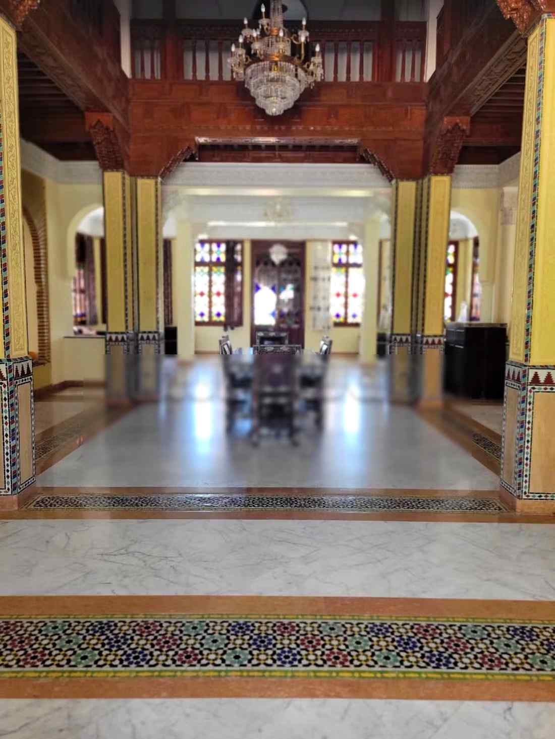 Maison de luxe à louer à Route de Fez. 5 grandes pièces. Cheminée et concierge - Photo 7
