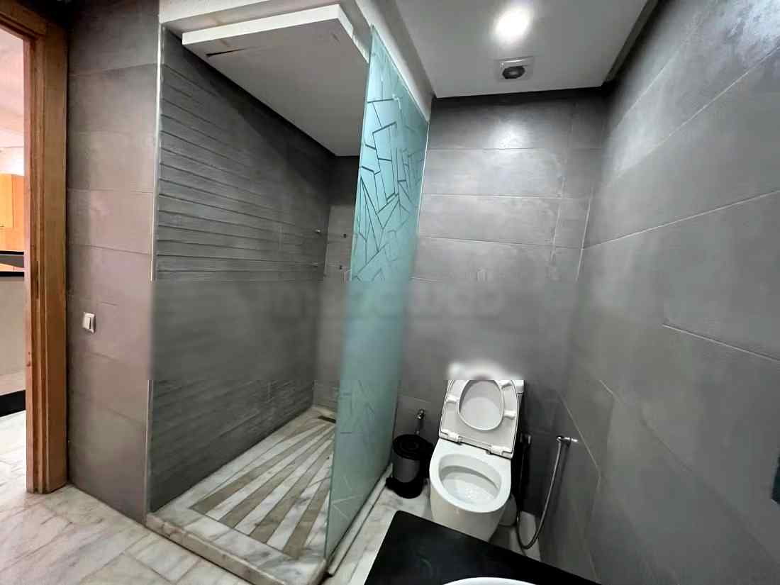 Appartements à louer à Guéliz. Surface totale 90 m². Parking et ascenseur - Photo 12