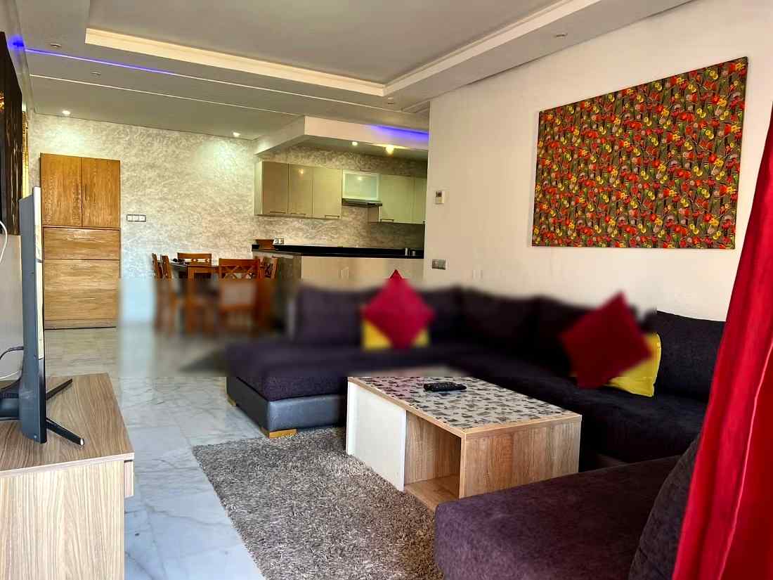 Appartements à louer à Guéliz. Surface totale 90 m². Parking et ascenseur - Photo 2