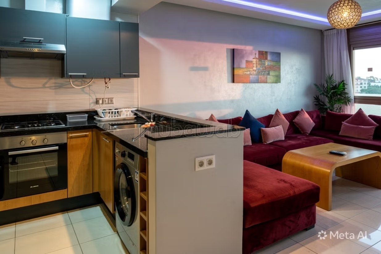 Appartements à louer à Asilah. 2 pièces. Résidence sécurisée et équipée d'un système de réception des chaînes satellitaires.