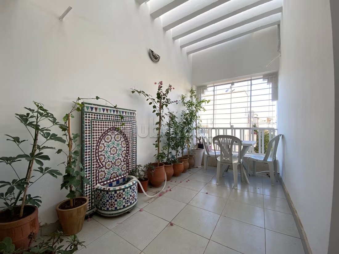 Appartements à louer en Centre. 
3 belles chambres. 
Système de parabole et salon marocain - Photo 11