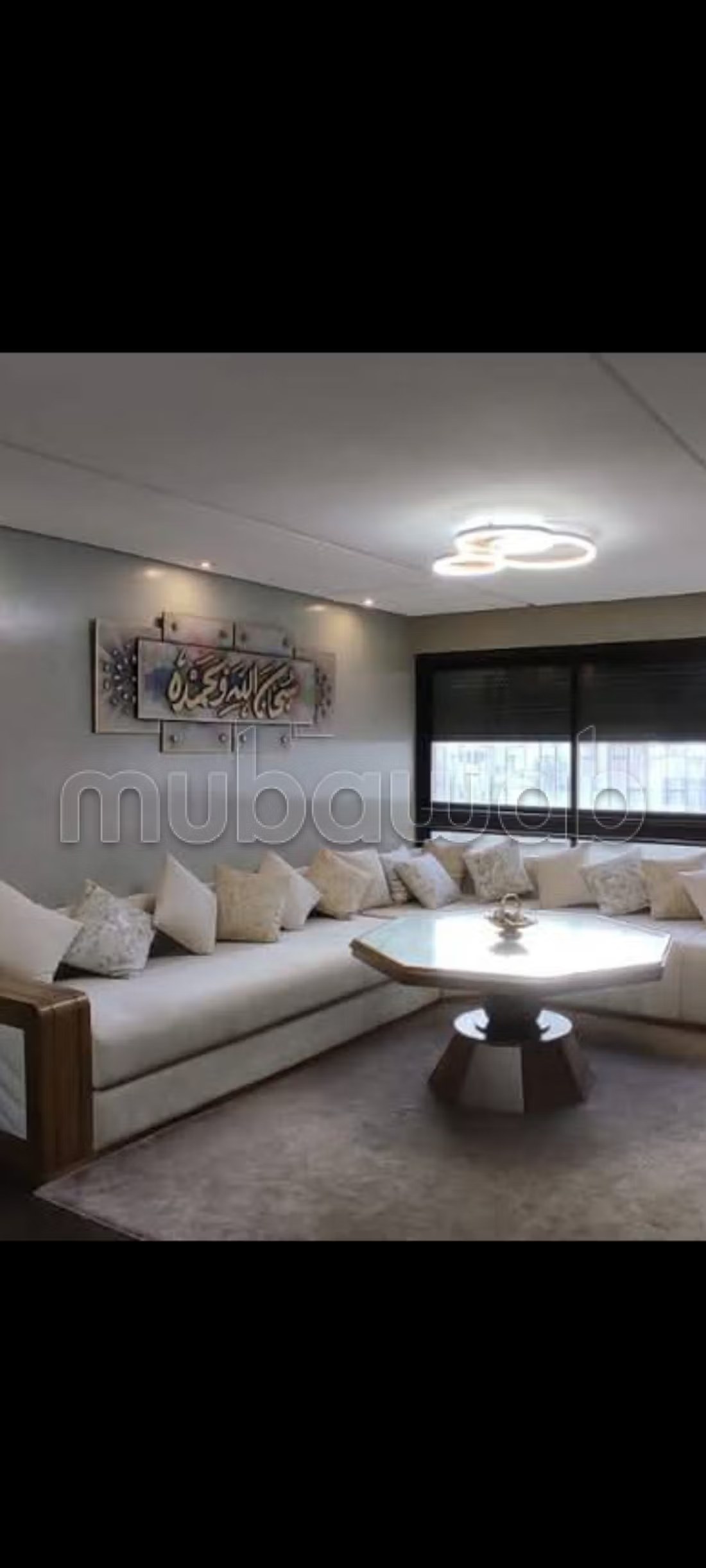 Appartements à louer à Hay Salam. 
Surface totale 70 m². 
Porte blindée, sécurité
