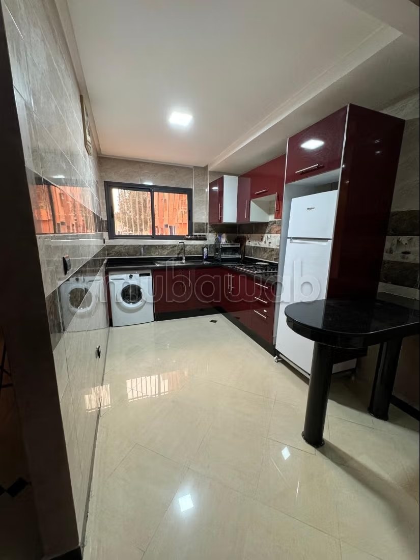 Appartements à louer à Gèulize. 2 chambres agréables. Antenne parabolique et Porte blindée