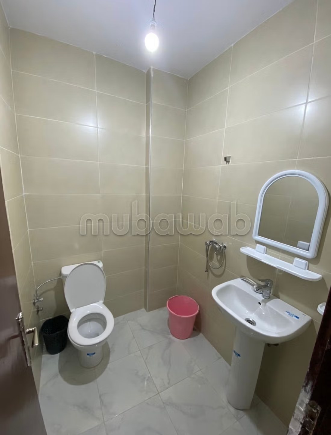Location saisonnière à Hay Salam. Surface totale 58 m². Antenne parabolique, résidence sécurisée - Photo 6