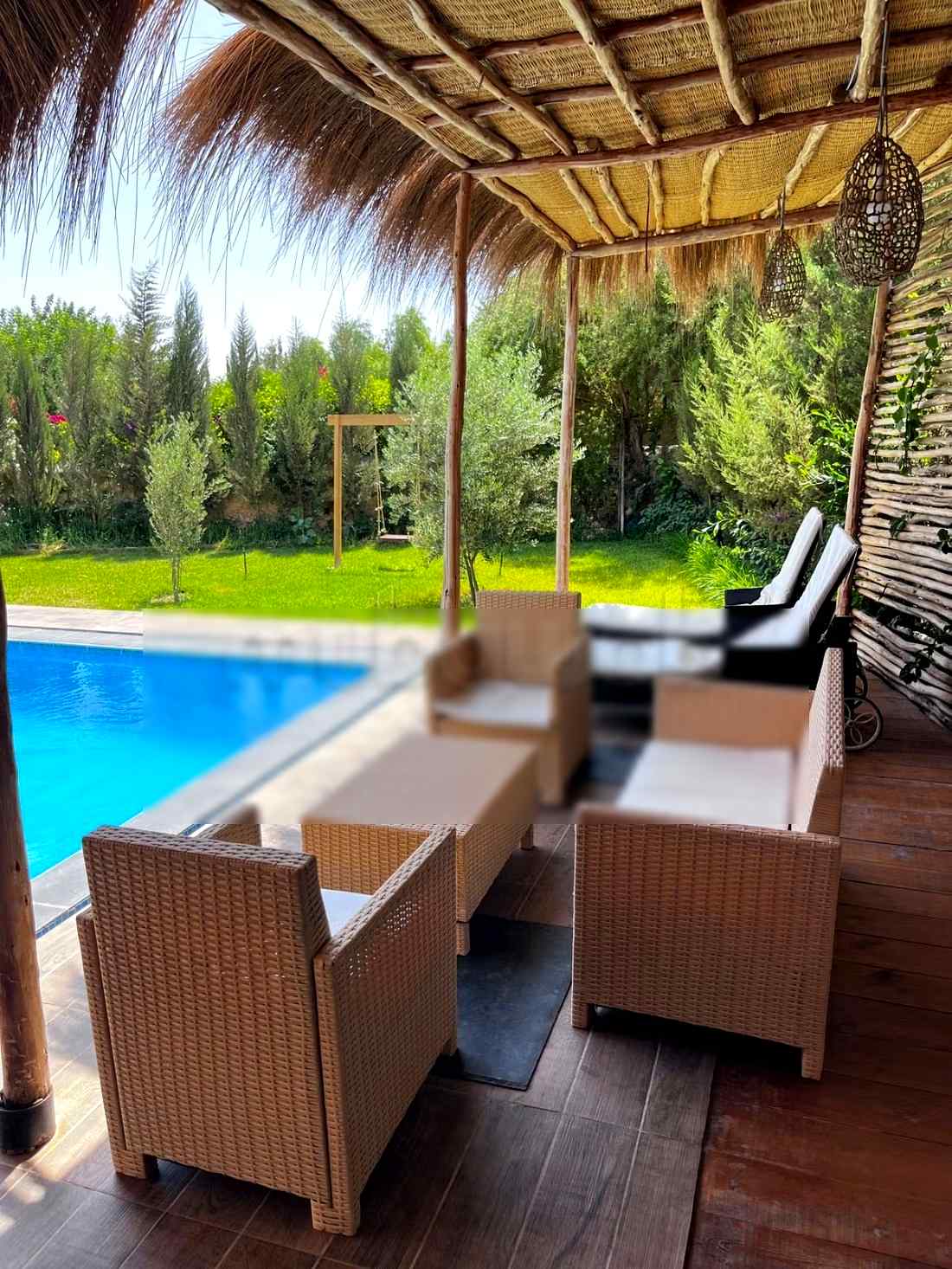 Location saisonnière villa de luxe à Ghazoua. 
Surface totale 800 m². 
Porte blindée et parabole - Photo 3