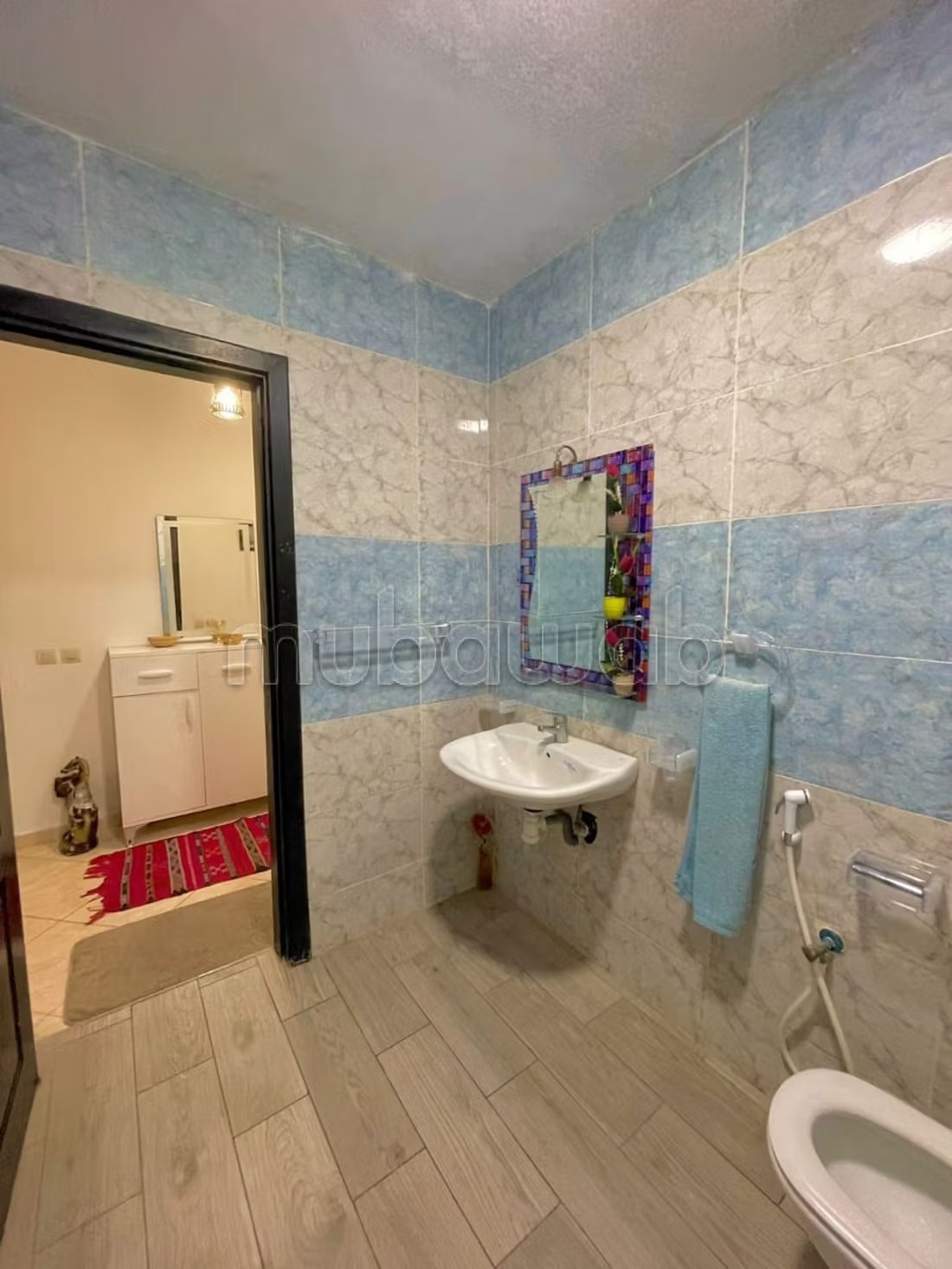 Location saisonnière à Kasbah. 2 chambres. Porte blindée, salon marocain