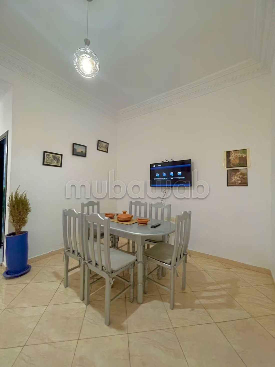 Location saisonnière à Kasbah. 2 chambres. Porte blindée, salon marocain
