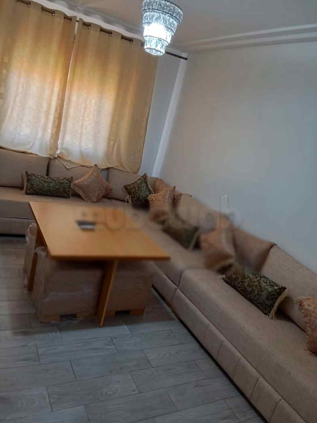 Location saisonnière à Hay Mabrouka. 2 chambres. Salon traditionnel marocain, résidence sécurisée - Photo 10
