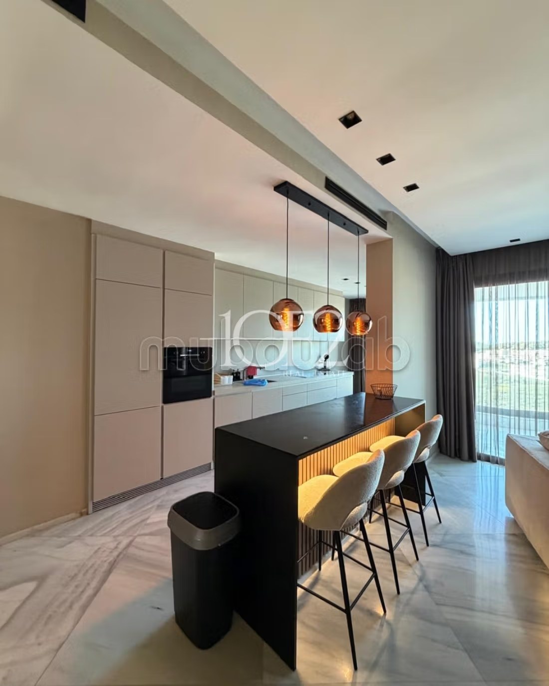 Duplex de luxe à louer – Vue mer