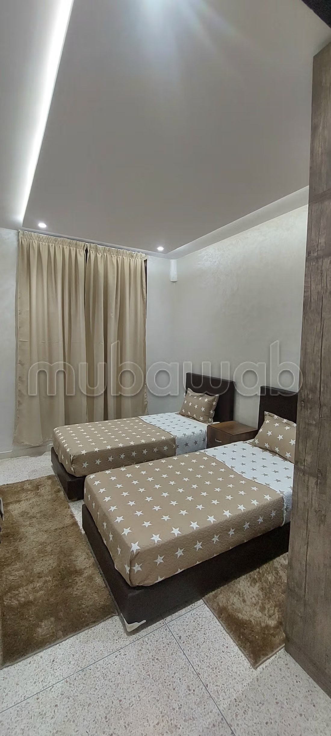 Appartements à louer au centre agadir. 3 pièces confortables. Porte blindée, antenne parabolique