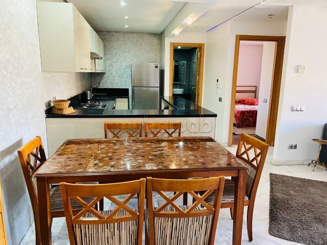 Appartements à louer à Guéliz. Surface totale 90 m². Parking et ascenseur