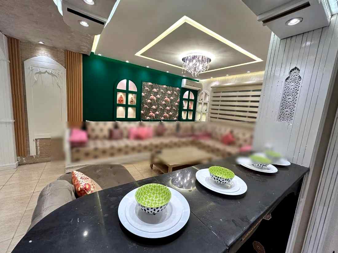 Appartements à louer à El Manar El Hank. 2 chambres agréables. Résidence avec concierge, climatisation générale
