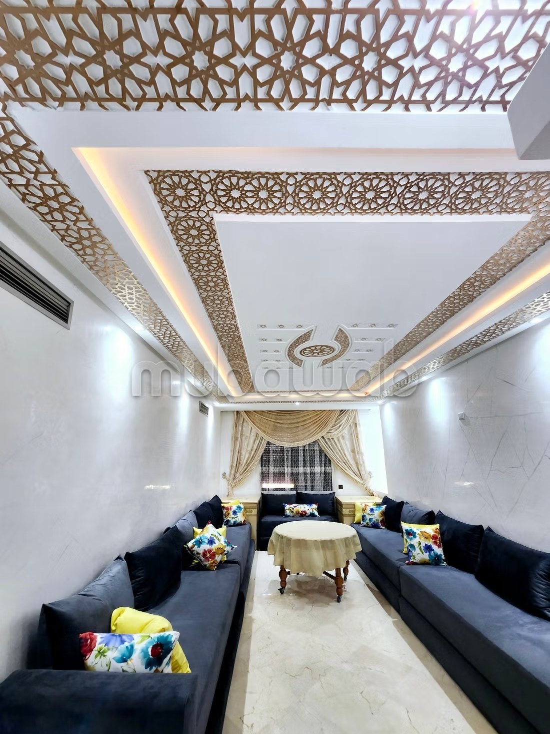 Appartement de vacances à louer à Guéliz. 4 pièces. Salon Marocain, sécurité