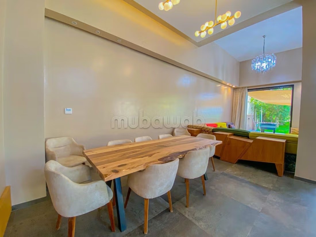 Très bel appartement en location à Agdal. Surface de 100 m². Meublé