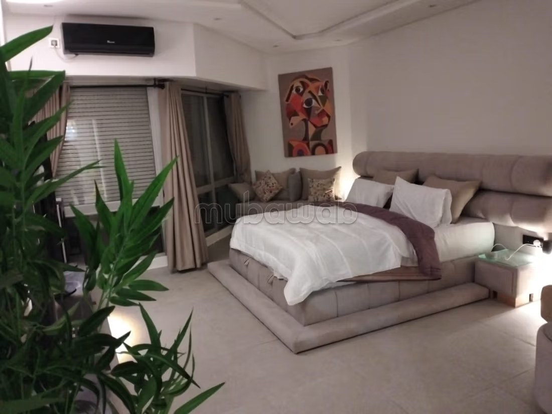 Appartement de vacances à louer à Agdal. 2 grandes pièces. Salon typique marocain, résidence sécurisée