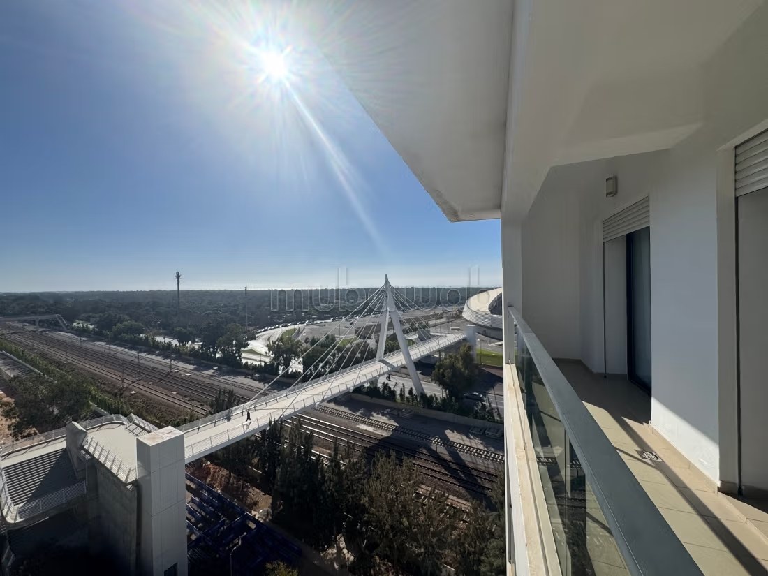 Appartement 3 chambres a prestigia hay riad a 300m du grand stade Moulay abdellah et stade olympique