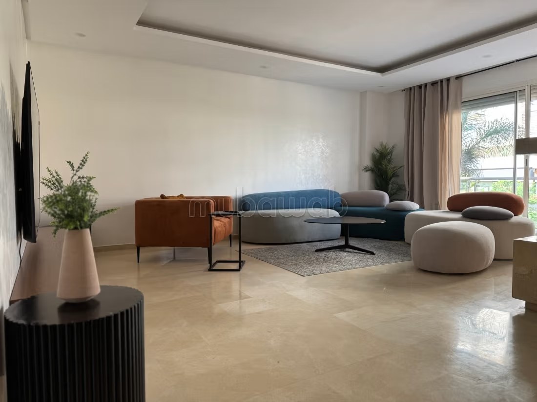 Appartement 3 chambres a prestigia hay riad a 300m du grand stade Moulay abdellah et stade olympique