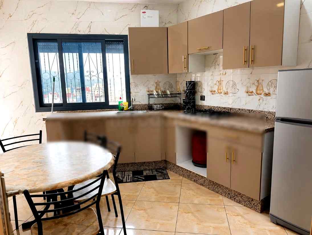 Location saisonnière à Chefchaouen. Surface totale 85 m². Parking et terrasse