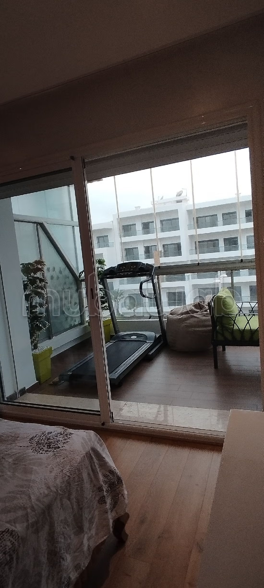 Location saisonnière à Dar Bouazza. Surface totale 170 m². Places de parking et terrasse - Photo 11