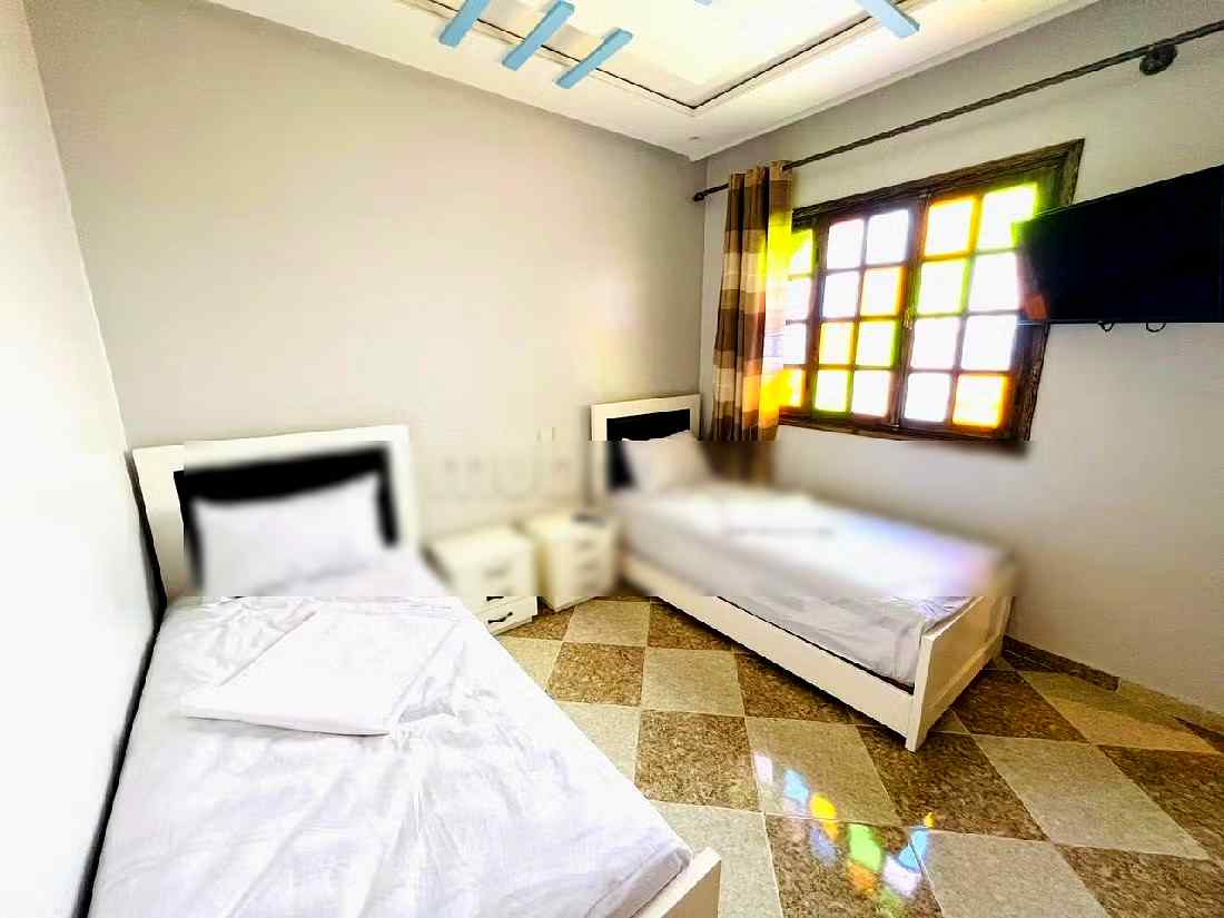 Magnifique villa à louer pour vos vacances à Sidi Kaouki. 4 pièces confortables. Environnement calme avec vue montagne, double vitrage - Photo 15