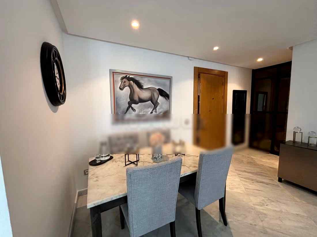Location d'un appartement à Ain Diab. 2 pièces. Porte sécurisée et chauffage central