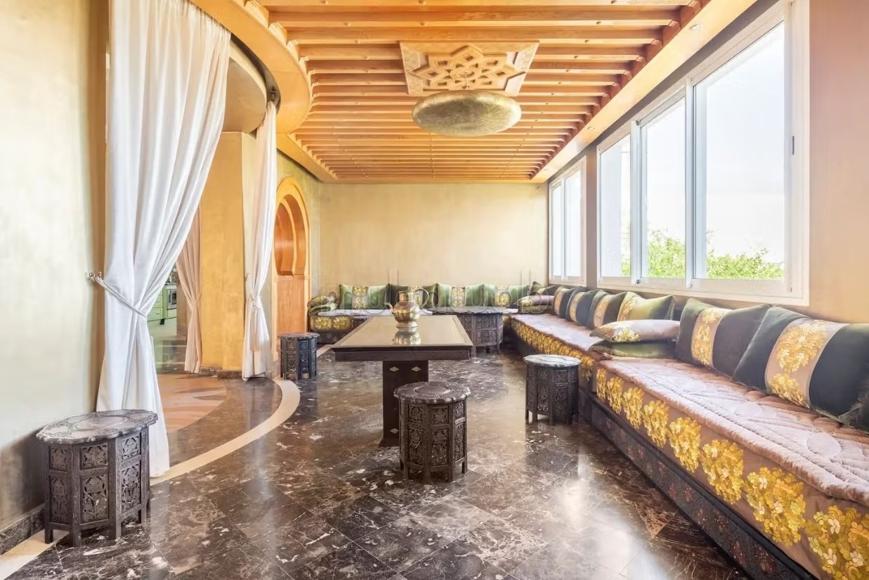 Villa de standing à louer pour vos vacances à Jbel Kbir. Superficie 1000 m². Jardin et terrasse - Photo 54