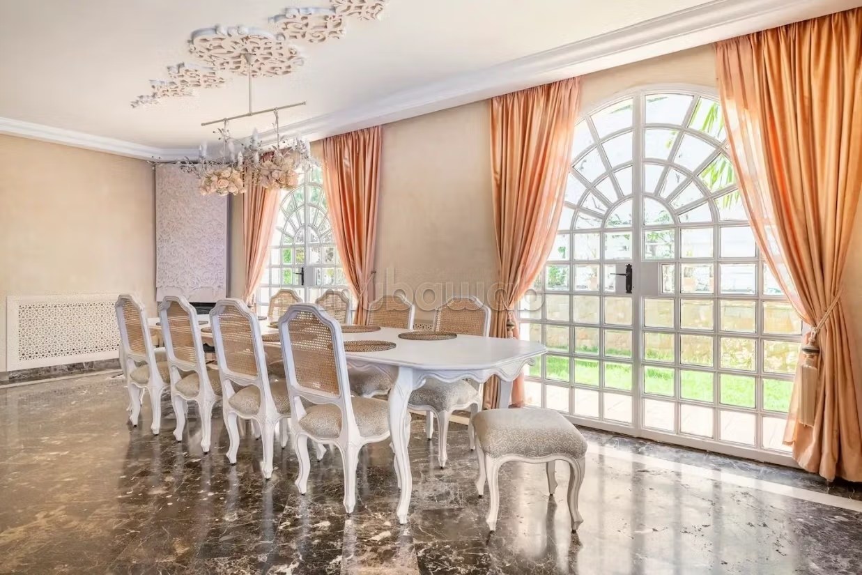Villa de standing à louer pour vos vacances à Jbel Kbir. Superficie 1000 m². Jardin et terrasse - Photo 30