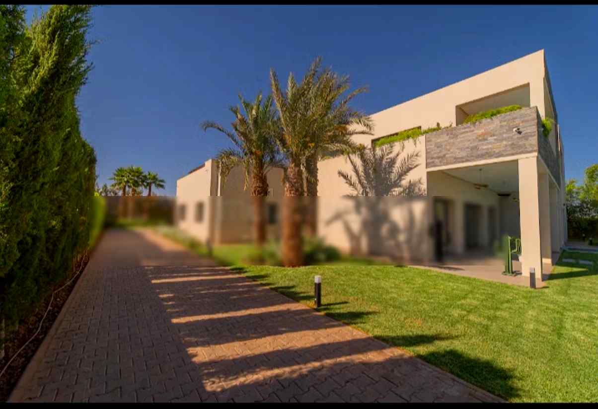 Magnifique villa à louer pour vos vacances à Route de Ouarzazate. 7 pièces. Résidence avec concierge, climatisation générale