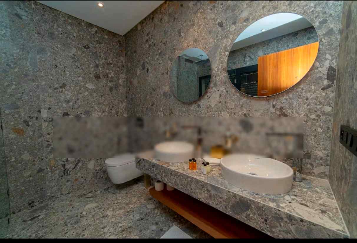 Magnifique villa à louer pour vos vacances à Route de Ouarzazate. 7 pièces. Résidence avec concierge, climatisation générale - Photo 18