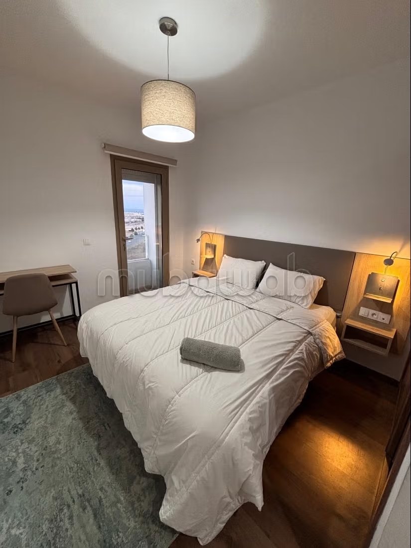 Location saisonnière à Roches Noires. Surface totale 84 m². Service de concierge et climatisation - Photo 14