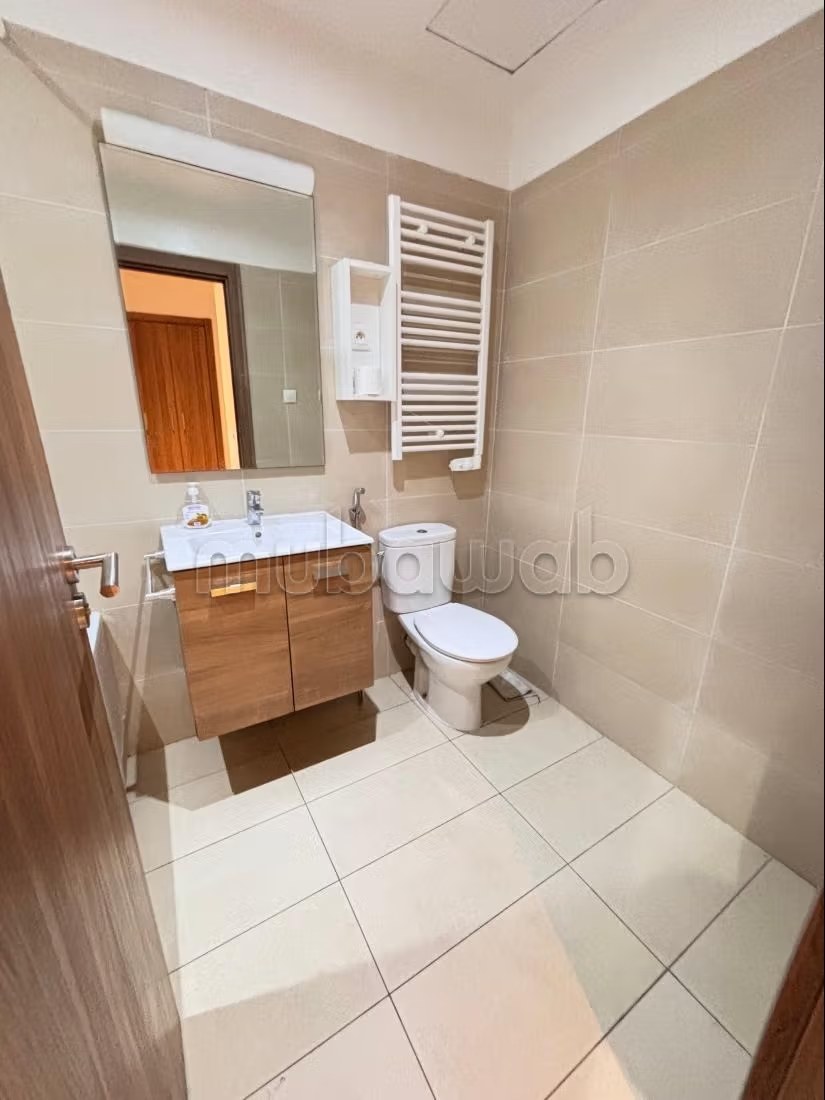 Location saisonnière à Roches Noires. Surface totale 84 m². Service de concierge et climatisation - Photo 19