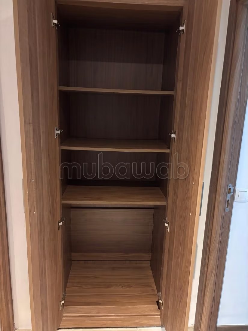 Location saisonnière à Roches Noires. Surface totale 84 m². Service de concierge et climatisation - Photo 24
