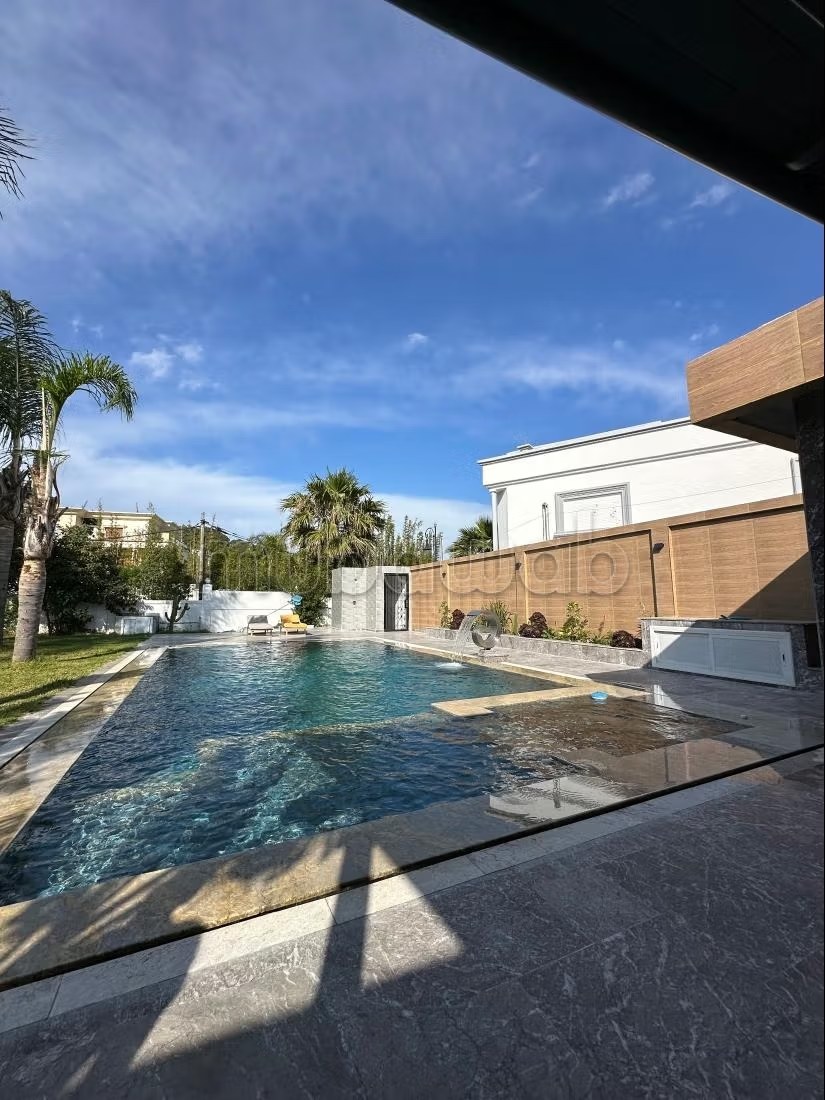 Location saisonnière villa haut standing à Rmilat. 4 pièces. Piscine et cheminée - Photo 4