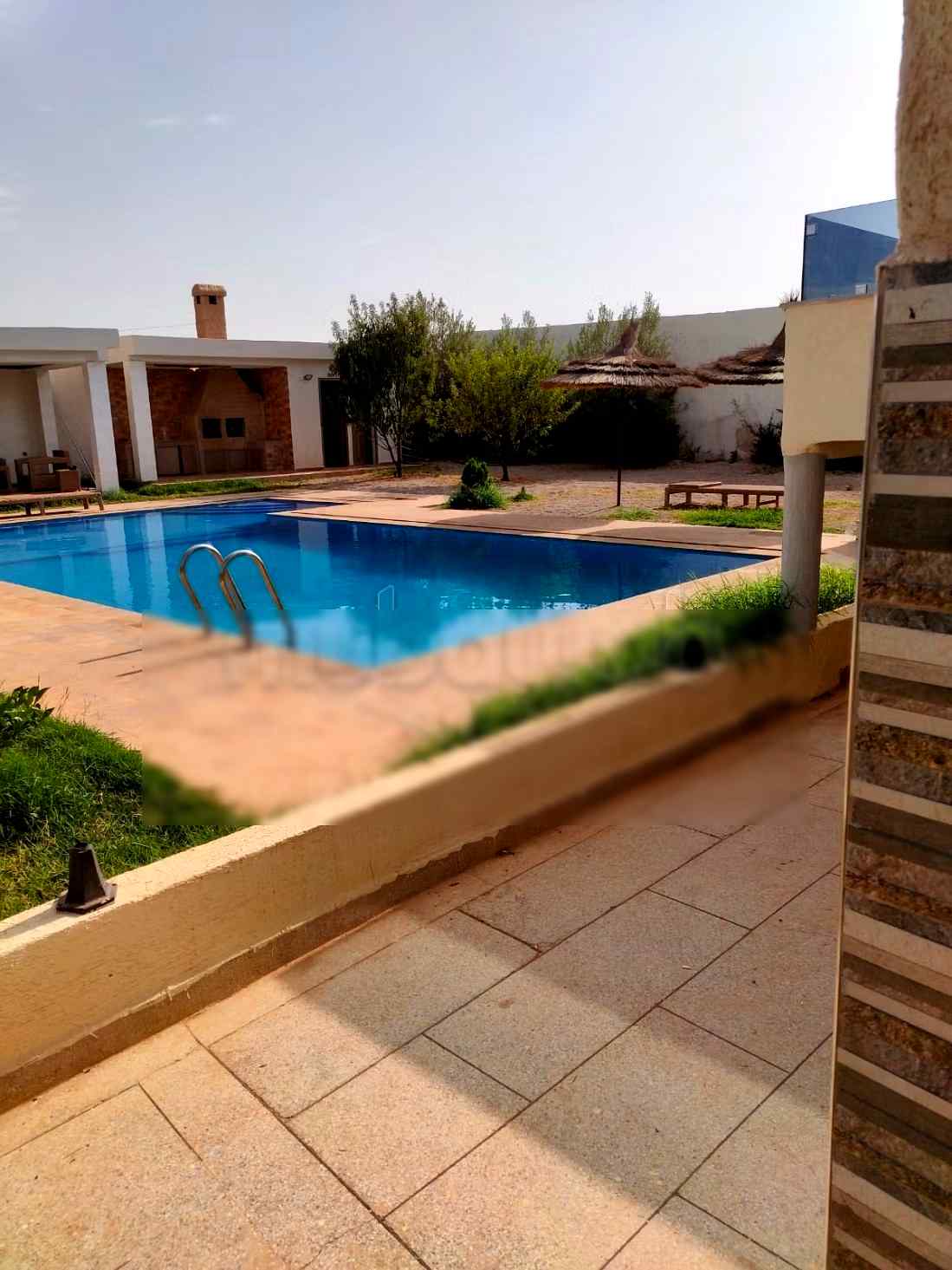 Villa avec piscine à louer quotidiennement
