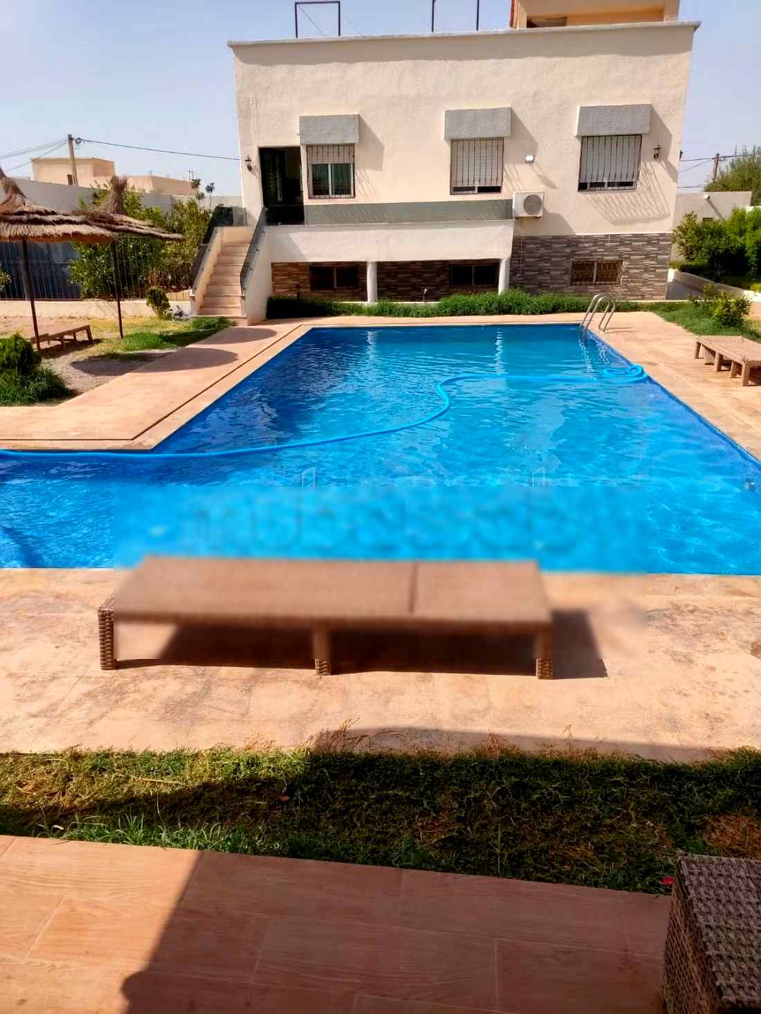 Villa avec piscine à louer quotidiennement - Photo 10