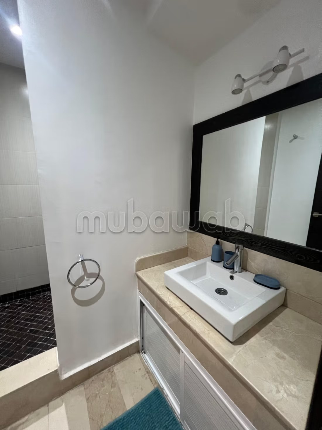 À LOUER: Bel Appartement 70 m², Près de souk al had