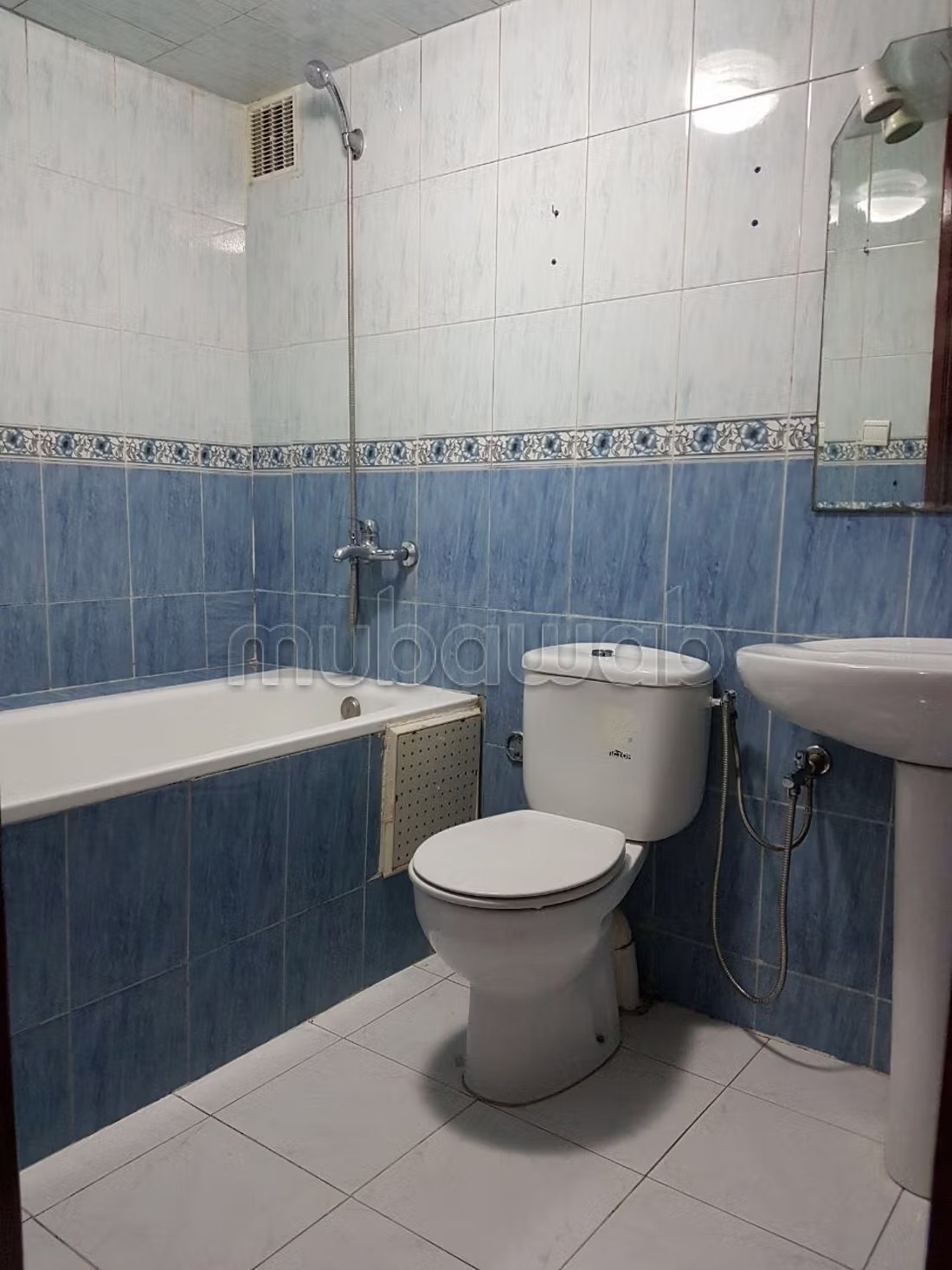Location saisonnière en Centre. Superficie 135 m². Antenne parabolique, résidence sécurisée - Photo 9