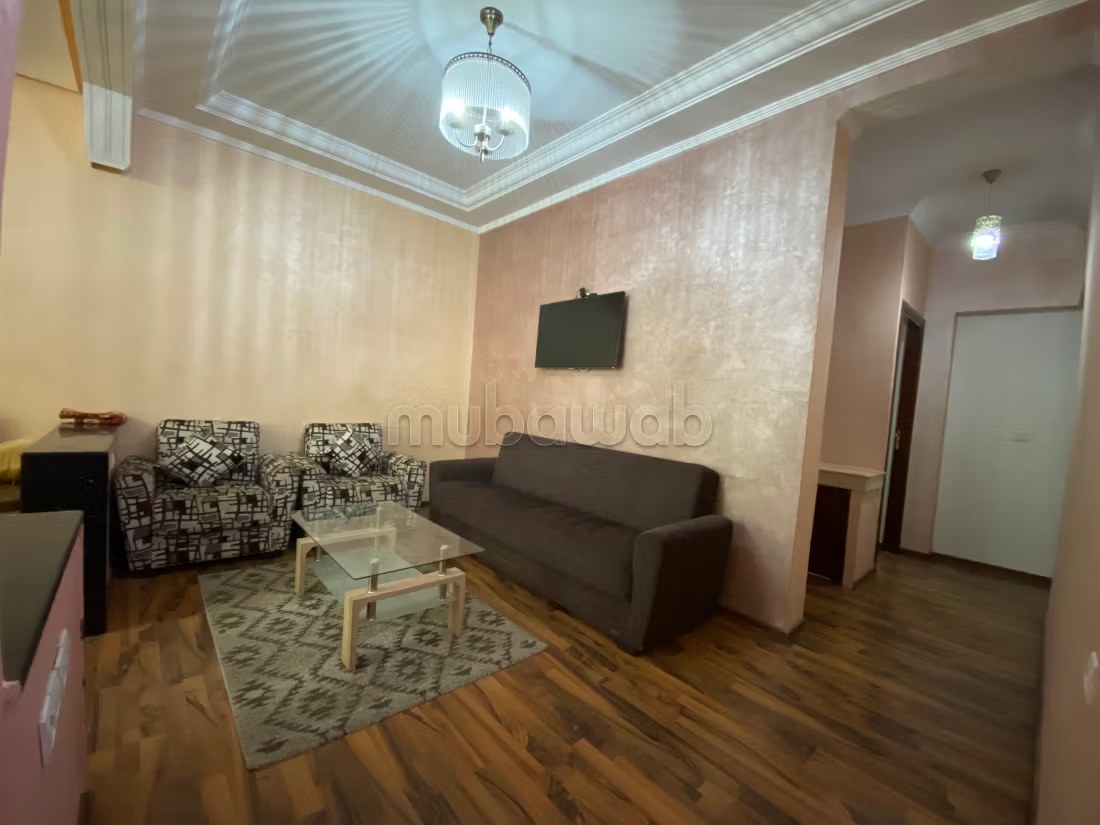 Location saisonnière en Centre. Superficie 135 m². Antenne parabolique, résidence sécurisée - Photo 4
